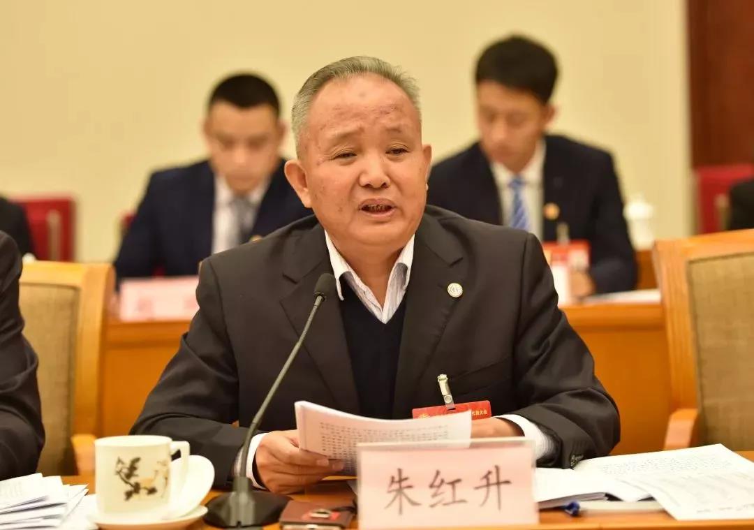 朱升红.jpg 朱升红.jpg
