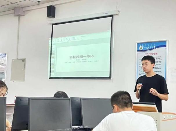 说明: 微信图片_20210628114949 说明: 微信图片_20210628114949